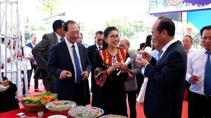 Đại sứ Vương quốc Thái Lan tại Việt Nam Urawadee Sriphiromya tại sự kiện Hội nghị Impressed by Viet Nam’s imprints to ASEAN: Ambassador of the Kingdom of Thailand