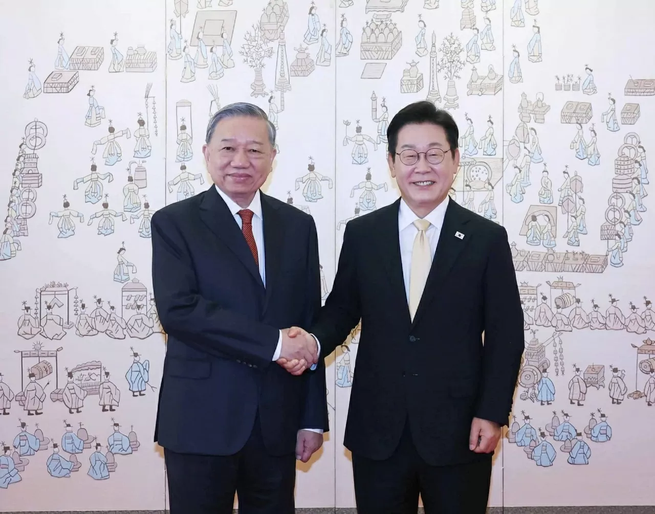 Deputy PM, FM Bui Thanh Son highlights outcomes of Party General Secretary To Lams state visit to RoK Deputy PM, FM Bui Thanh Son highlights outcomes of Party General Secretary To Lams state visit to RoK