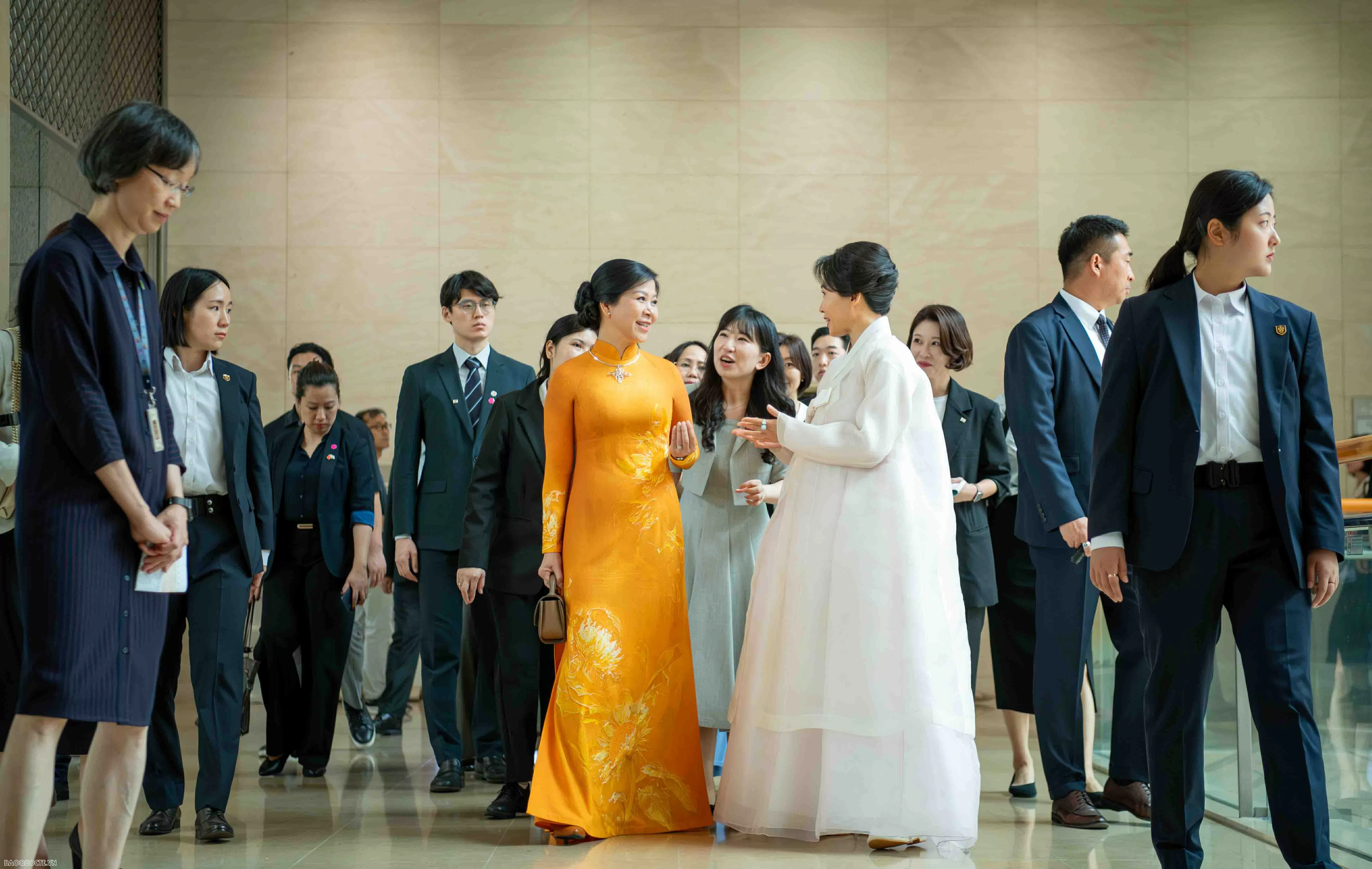 Party General Secretary’s spouse visits RoK National Museum in Seoul