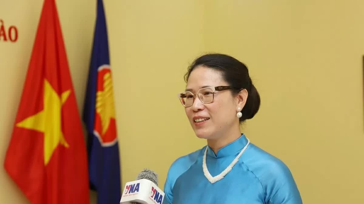 Vietnamese - a strong bond connecting overseas Vietnamese to their roots