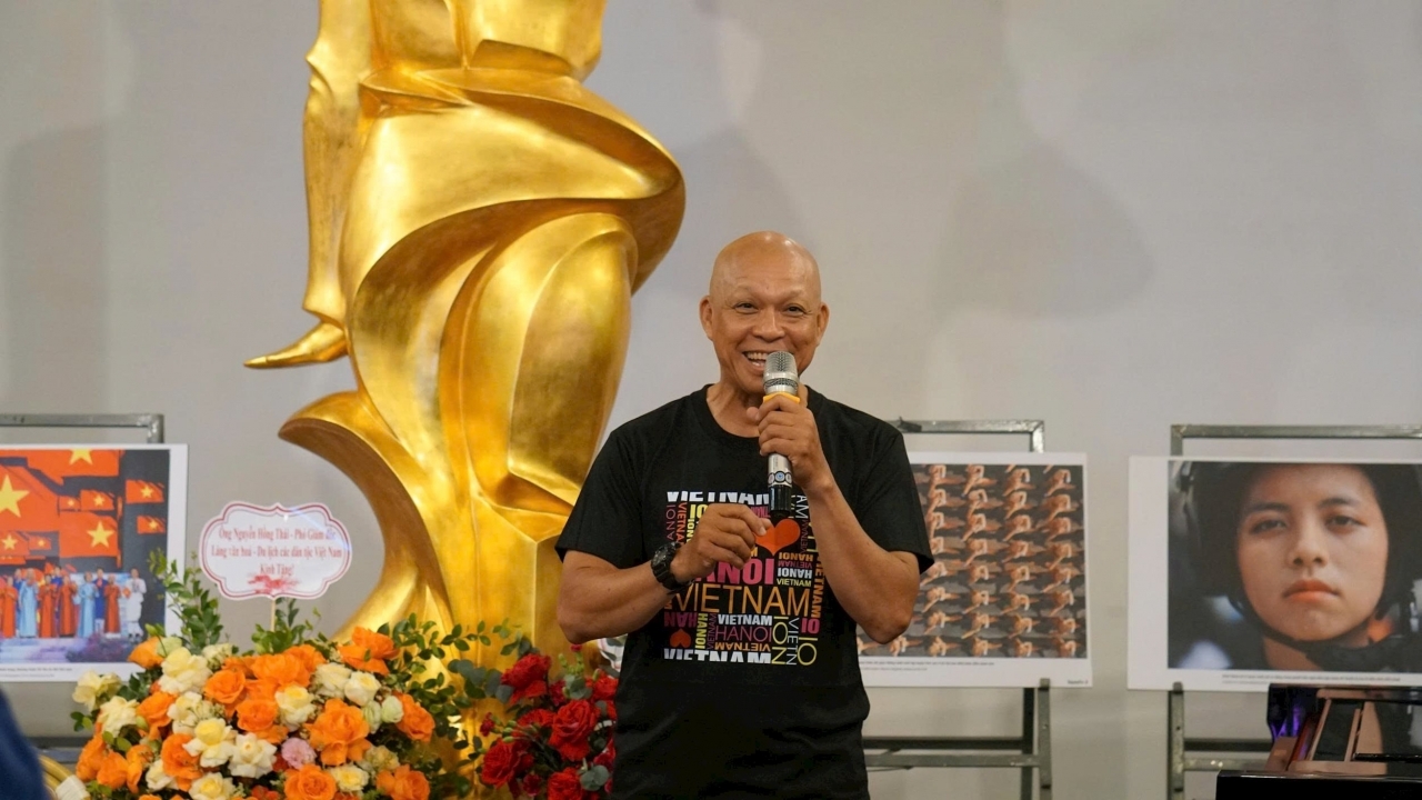 Exhibition showcases two photo books on Vietnam’s Strength and Ho Chi Minh City by photographer Nguyen A