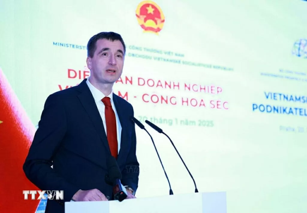 Czech Industry and Trade Minister Lukáš Vlček speaks at an event in Praha, Czech on January 20, 2025. (Photo: VNA)