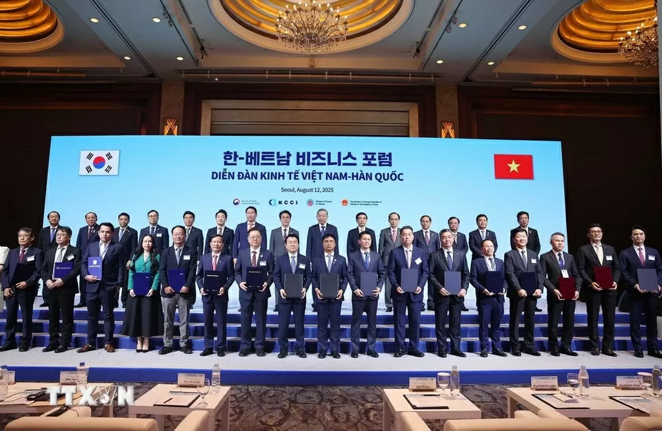 Party General Secretary To Lam attends Vietnam-RoK Economic Forum in Seoul