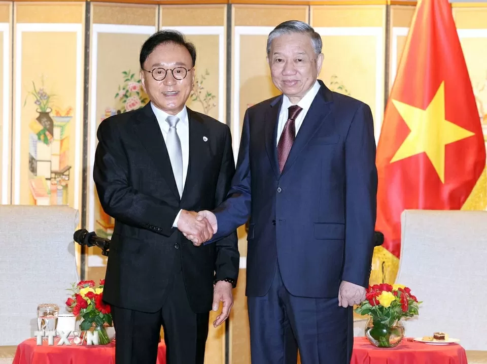 Party General Secretary To Lam receives former Vietnam’s Honorary Consul General in RoK