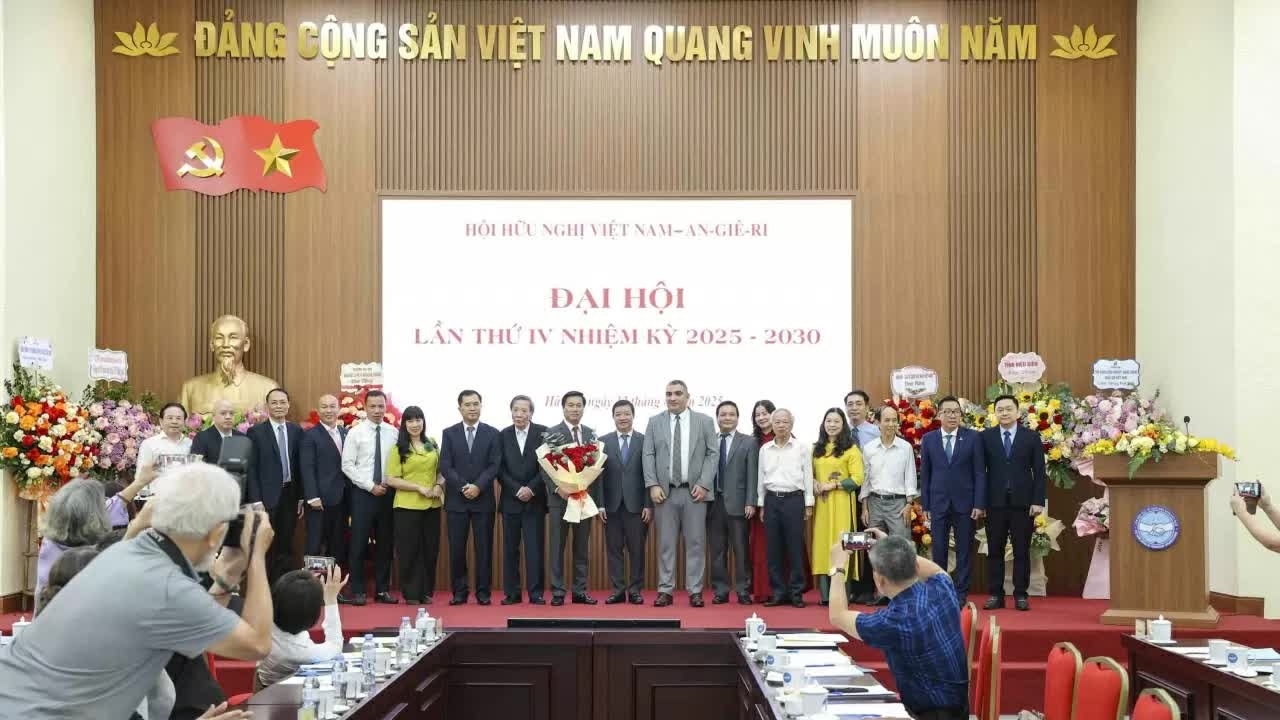 Promoting people-to-people exchanges between Vietnam and Algeria in the new period