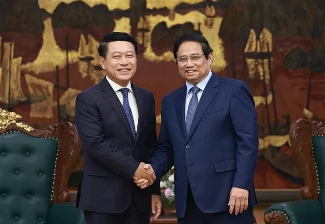 Vietnam willing to share experience in SOE reform with Laos: PM Vietnam willing to share experience in SOE reform with Laos: PM