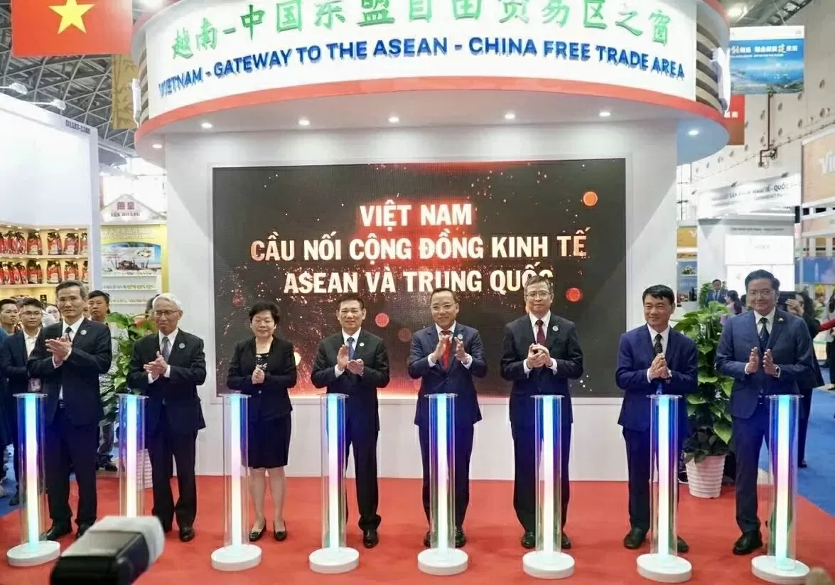 Border exchanges help boost Vietnam-China friendship