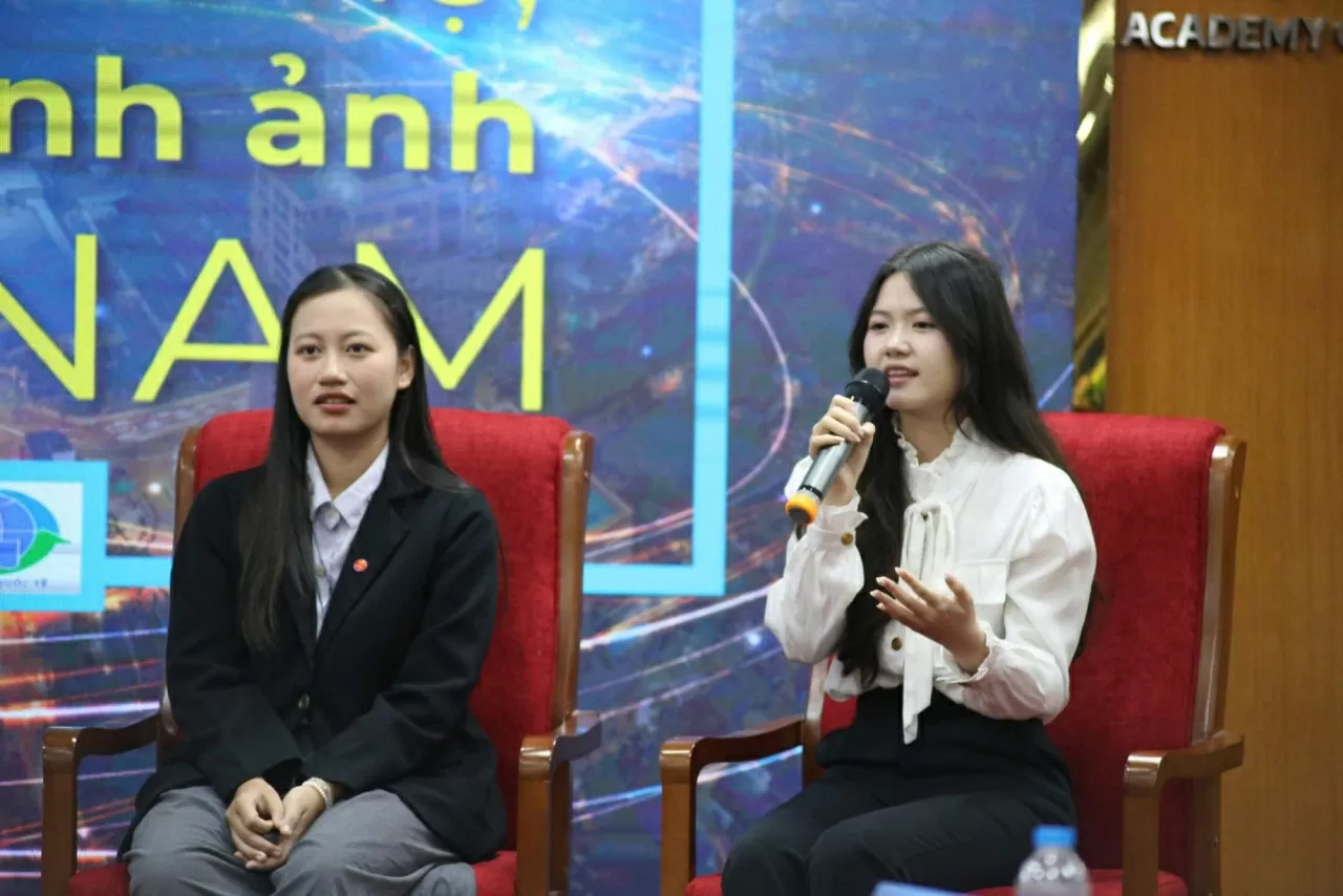 ‘Gen Z’ Diplomacy: Bringing Vietnamese Identity to the World ‘Gen Z’ Diplomacy: Bringing Vietnamese Identity to the World