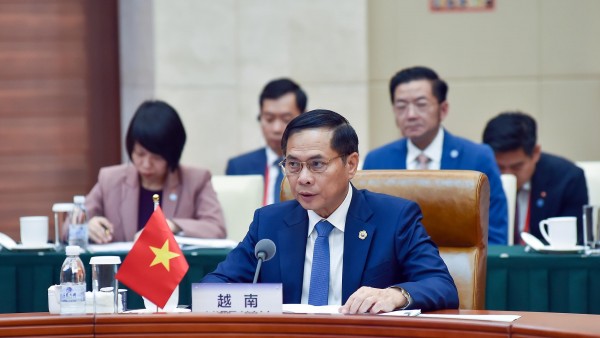 Deputy PM, FM Bui Thanh Son attends 10th MLC Foreign Ministers’ Meeting, urges stronger Mekong–Lancang cooperation