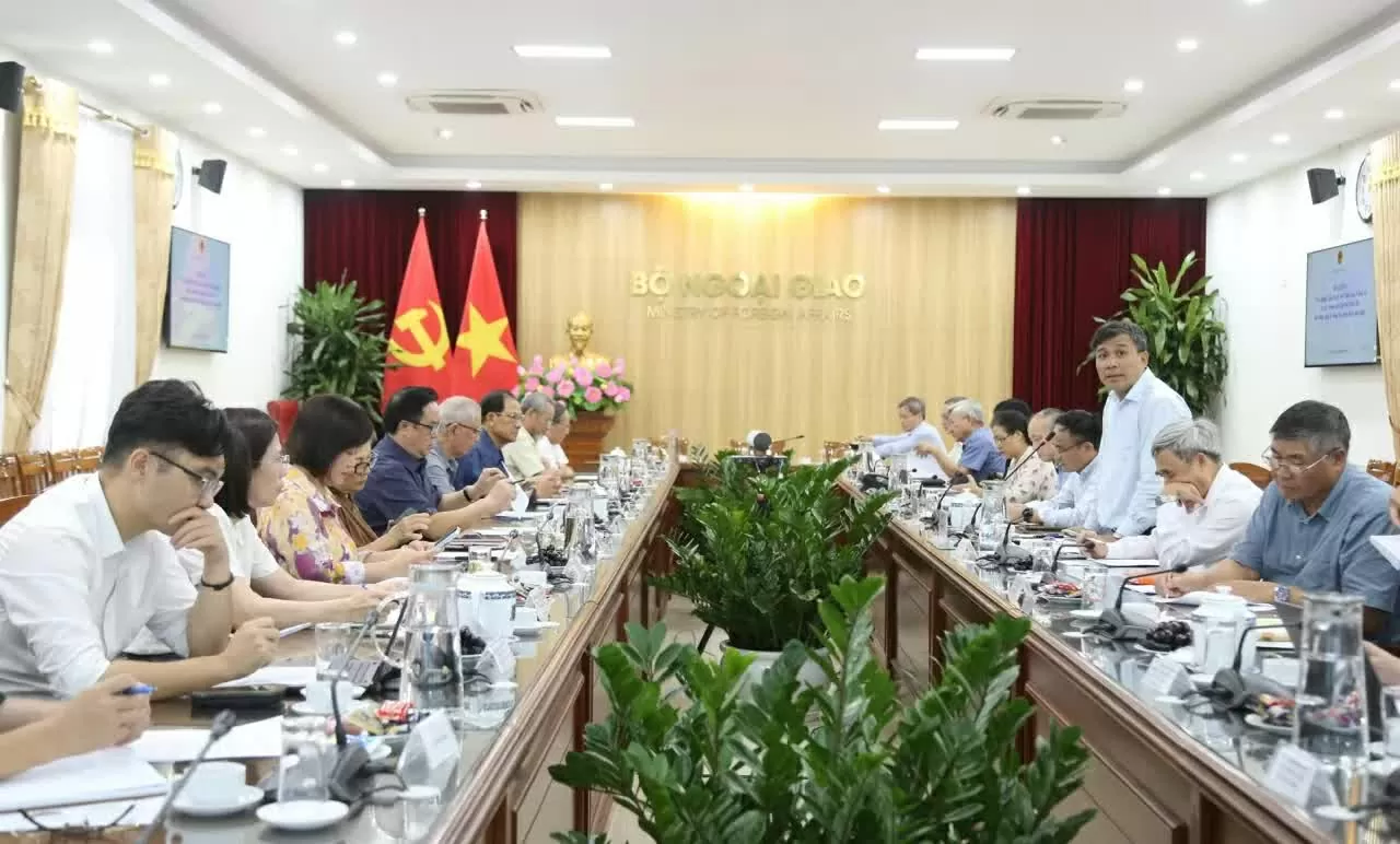 Building mechanisms and policies to promote synchronous, comprehensive and extensive international integration