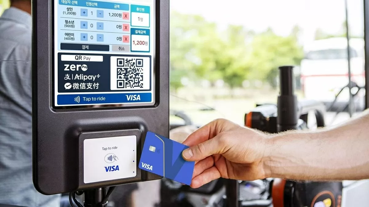 Foreign tourists can ride Jeju buses with overseas Visa cards