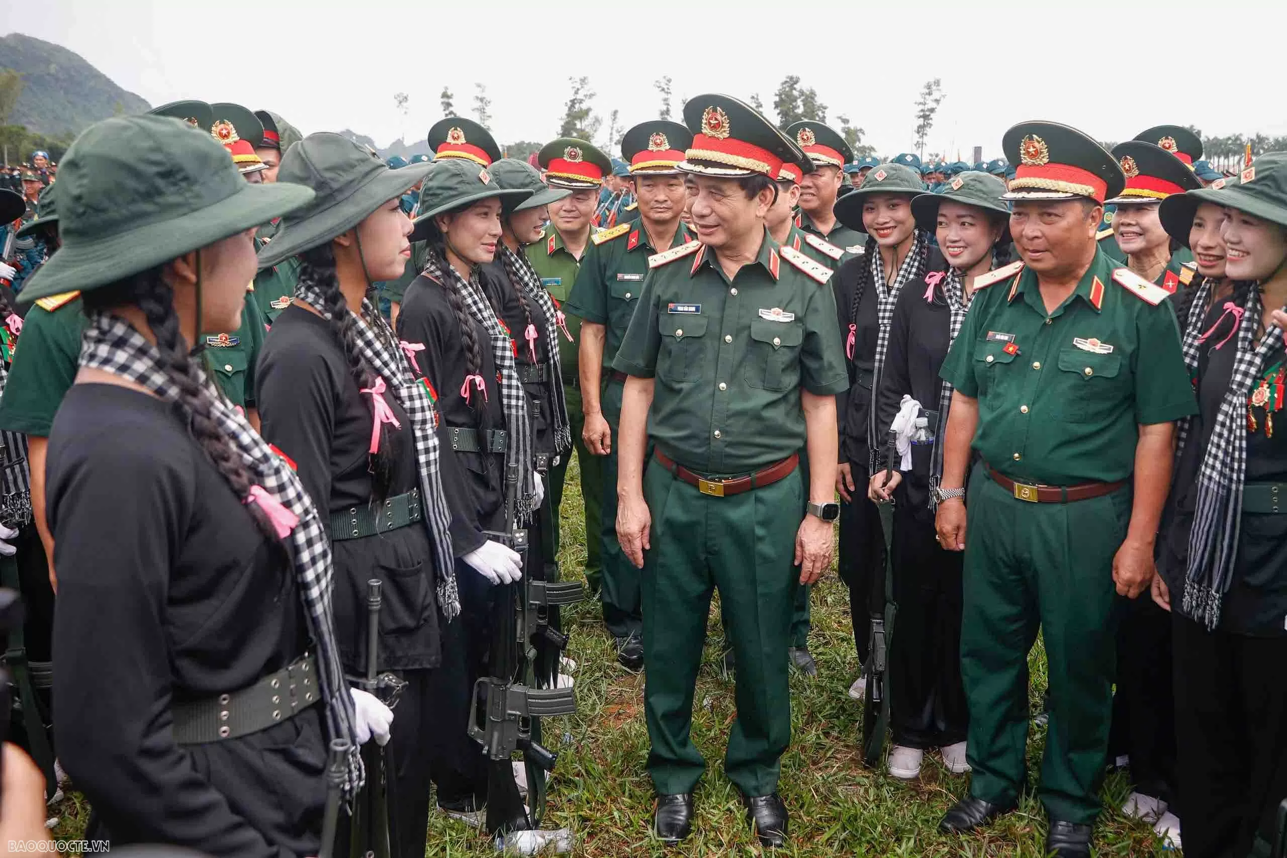 Over 16,000 soldiers rehearse parade in the rain