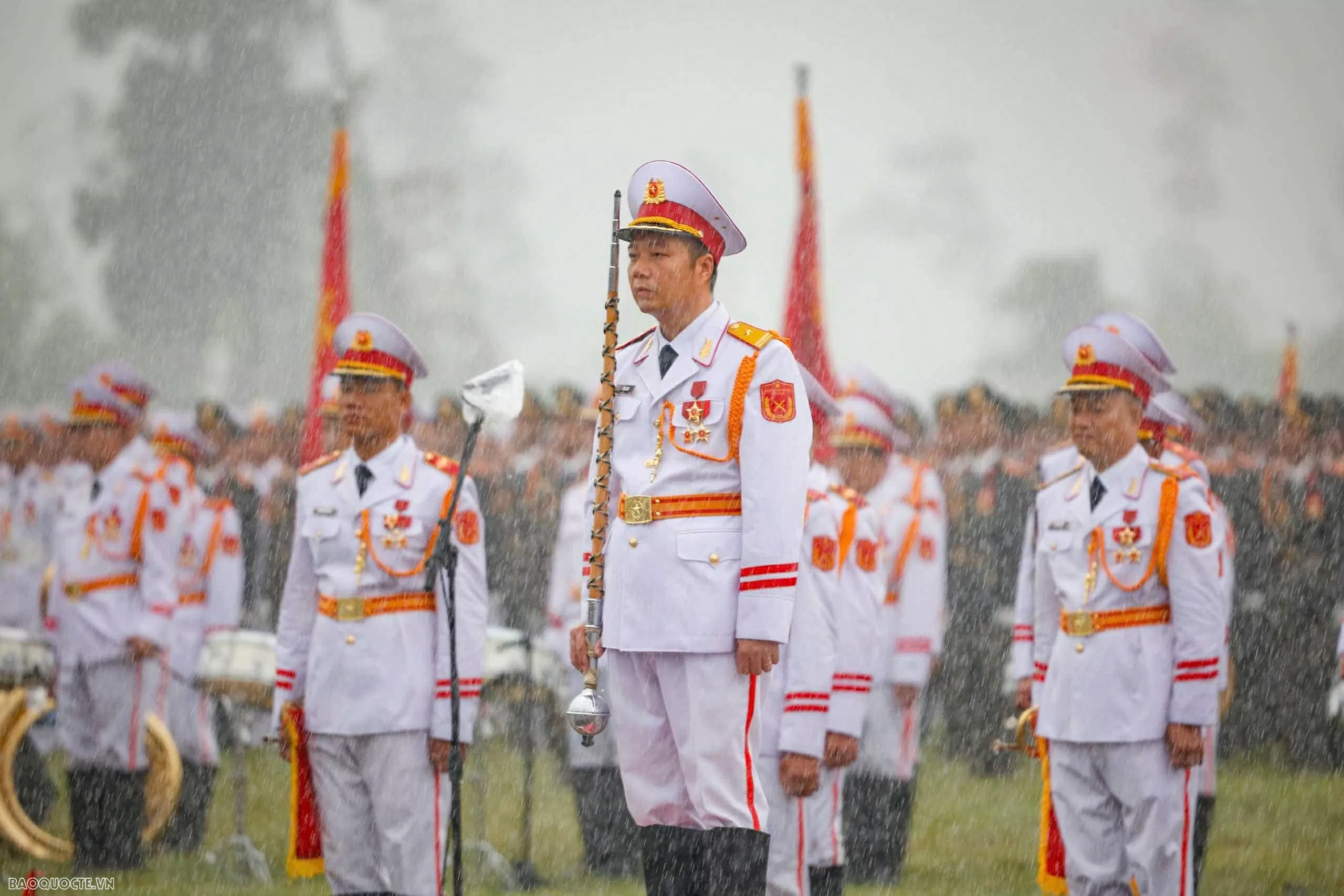 Over 16,000 soldiers rehearse parade in the rain