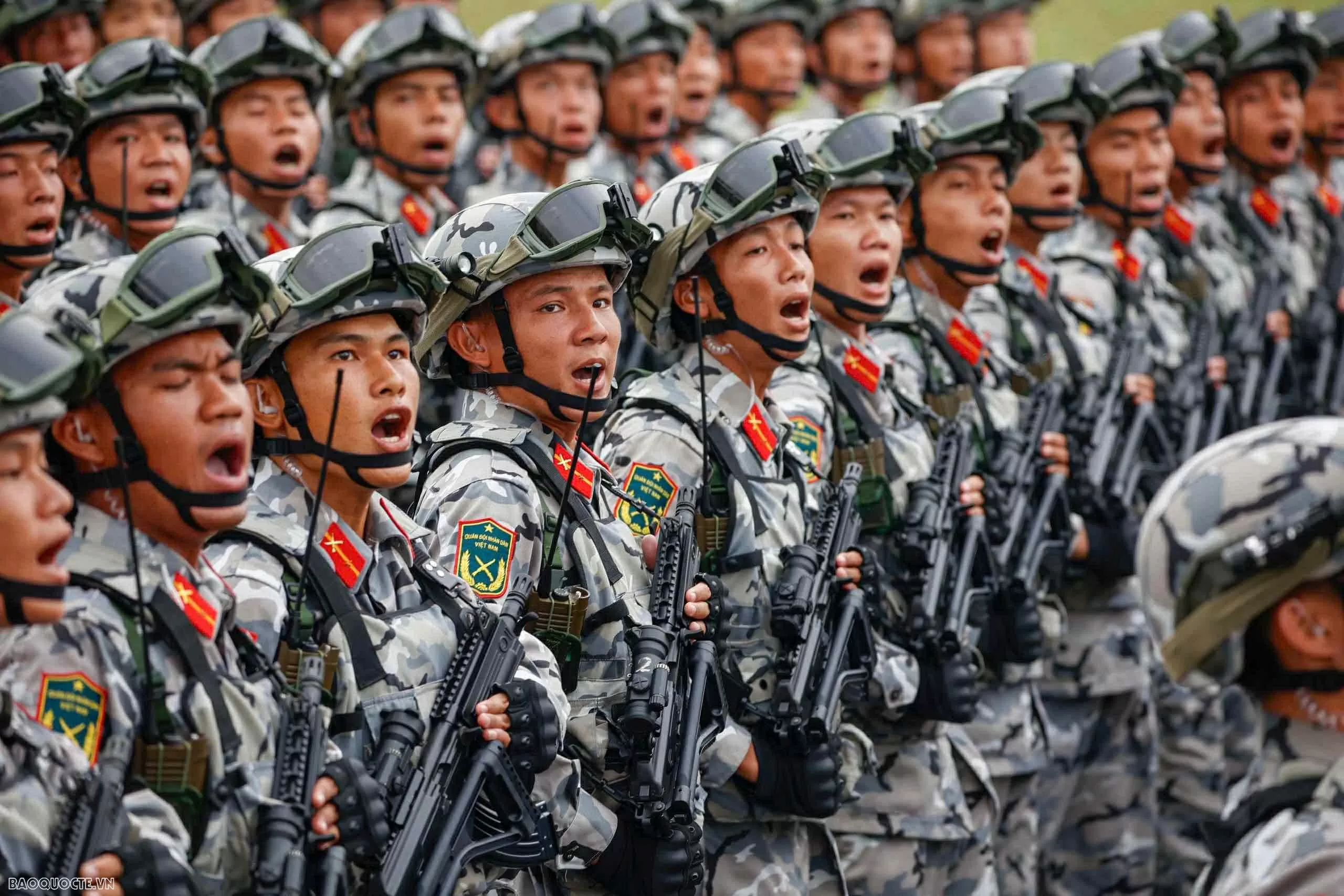 Over 16,000 soldiers rehearse parade in the rain