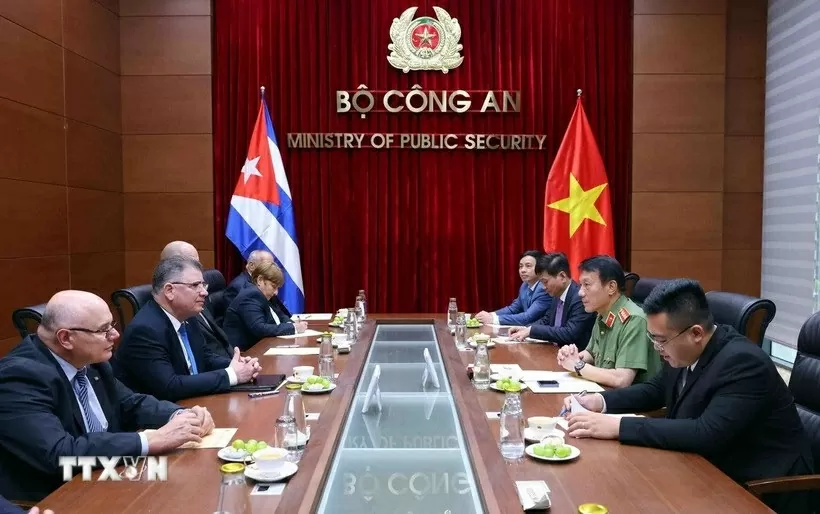 Vietnam, Cuba officials enhance cybersecurity cooperation