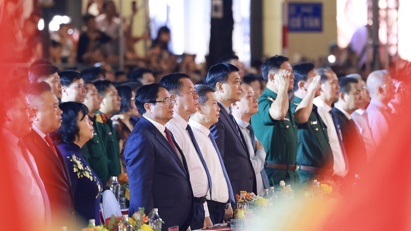 Special art programme in Hanoi spreads will of self-reliance, desire for development