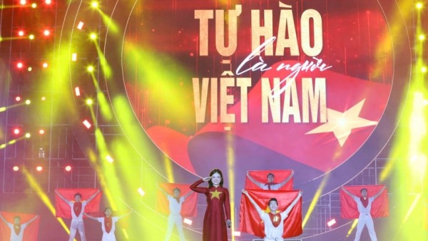 Proud to be Vietnamese: Hanoi grand concert unites millions of Vietnamese hearts