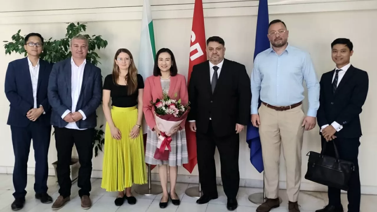 Bulgarian leadership supports cooperation with Vietnam through Party channels: Ambassador Bulgarian leadership supports cooperation with Vietnam through Party channels: Ambassador
