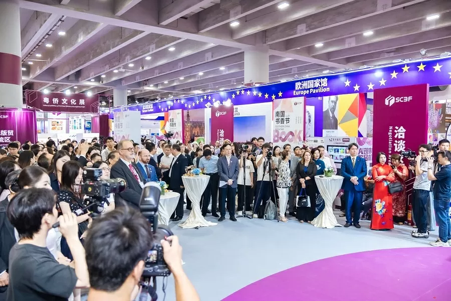 Vietnamese Cultural Space leaves a strong impression at the International Book Fair in Chinas Guangdong