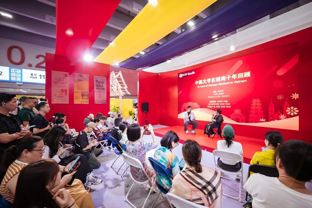 Vietnamese Cultural Space leaves a strong impression at the International Book Fair in Chinas Guangdong Vietnamese Cultural Space leaves a strong impression at the International Book Fair in Chinas Guangdong