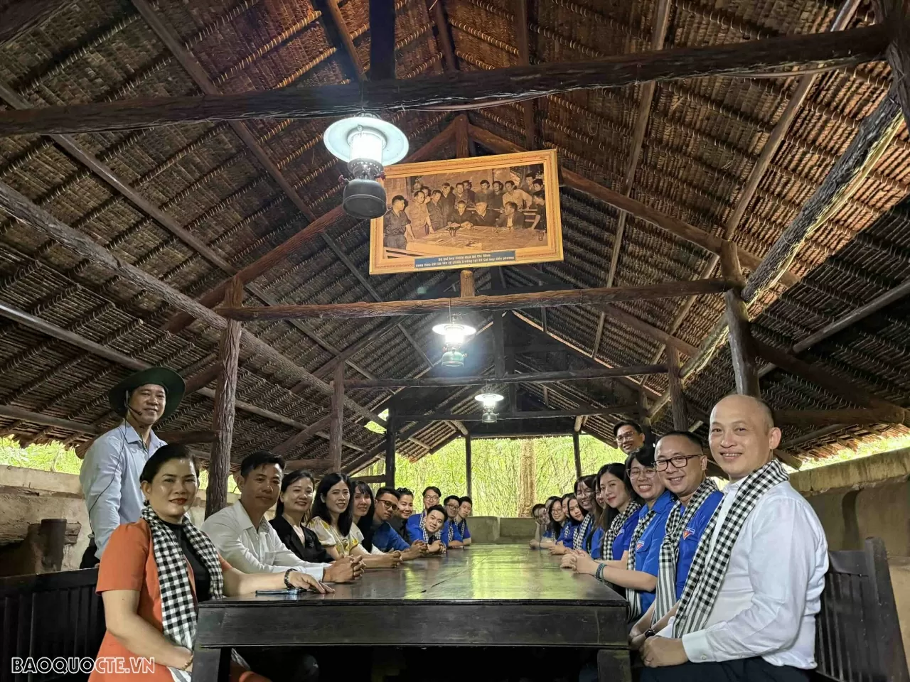 Journey back to roots for the youth of the diplomatic sector: Gratitude, inheritance, and continuation Journey back to roots for the youth of the diplomatic sector: Gratitude, inheritance, and continuation