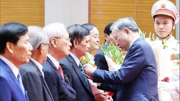 Party General Secretary To Lam treasures veteran revolutionaries’ contributions to national development