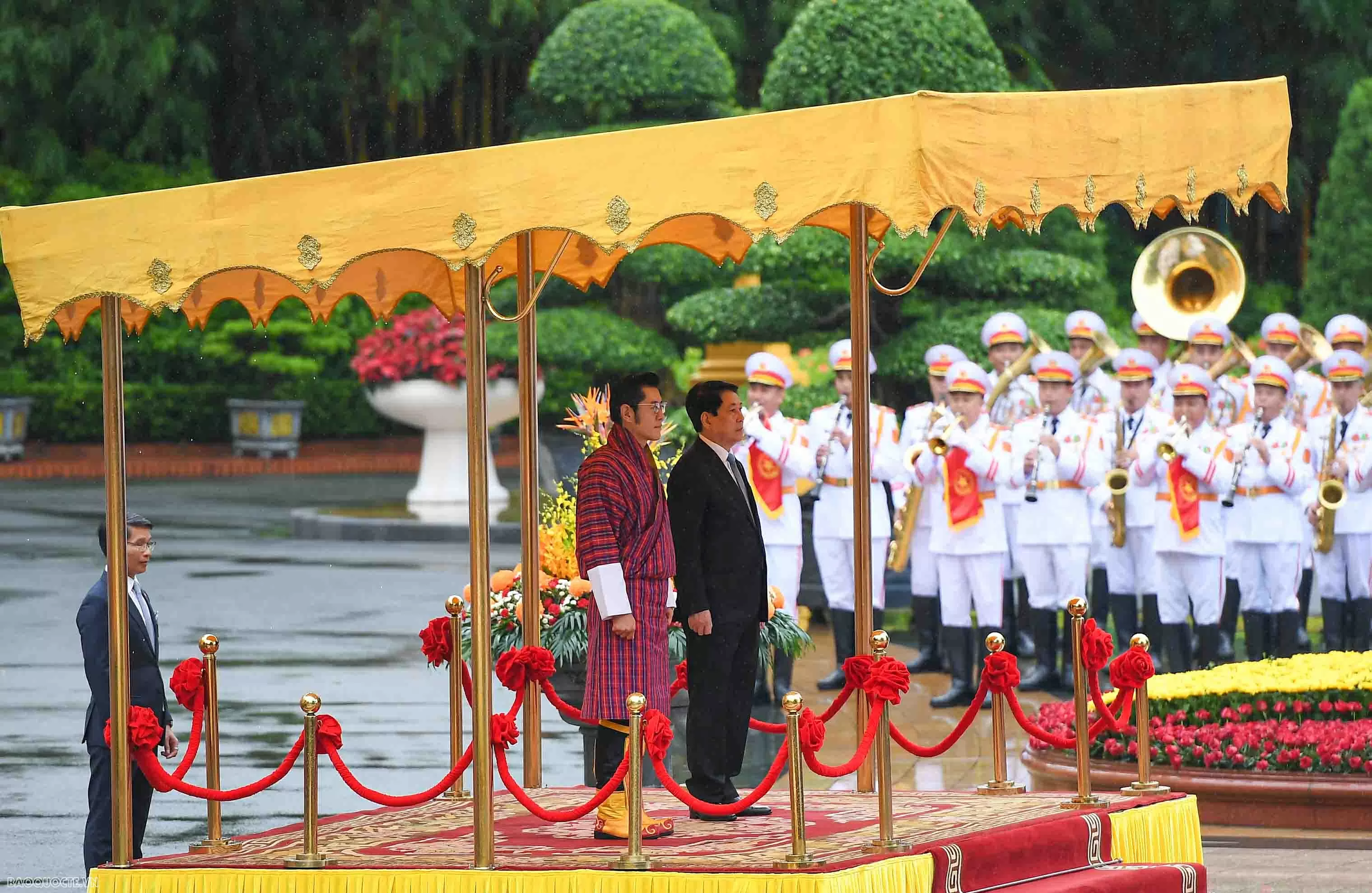 President Luong Cuong hosts welcome ceremony for Bhutanese King