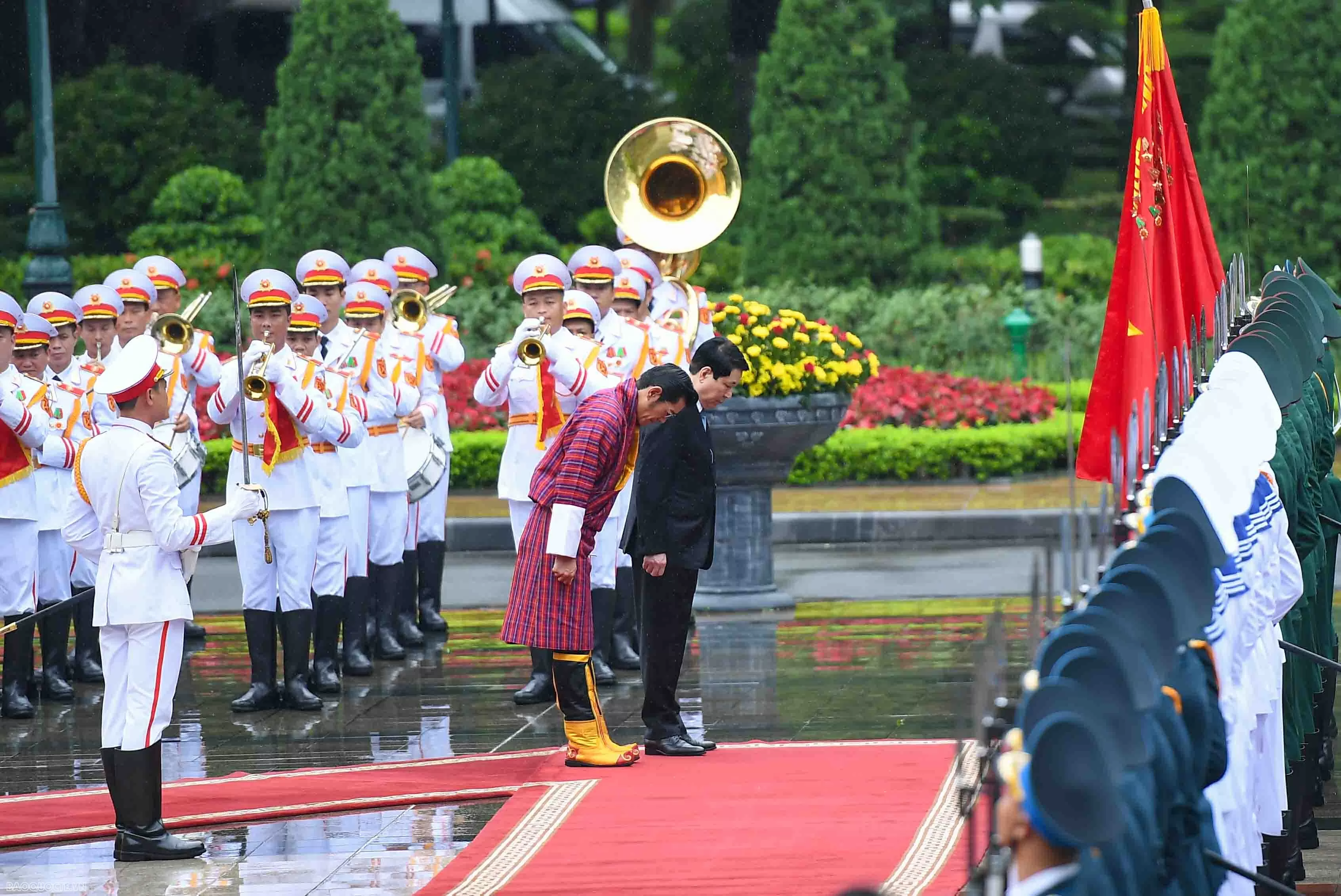 President Luong Cuong hosts welcome ceremony for Bhutanese King