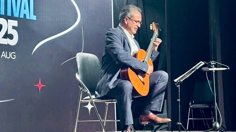 Guitarist Maestro Mauricio: “Proud to be a part of the Vietnam-Mexico friendship connection”
