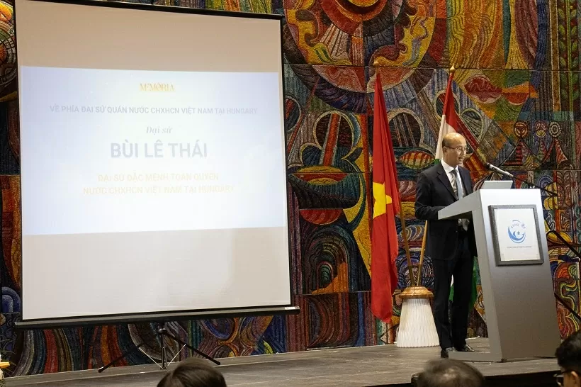 Festival connecting Vietnamese youth and aspirations in the heart of Europe Festival connecting Vietnamese youth and aspirations in the heart of Europe