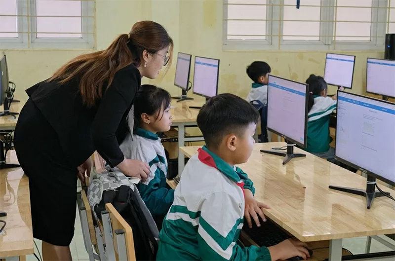 Empowering teachers – the key to making 'digital literacy for all' a reality