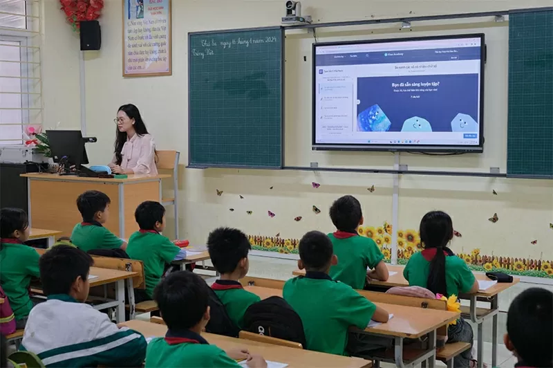 Empowering teachers – the key to making 'digital literacy for all' a reality