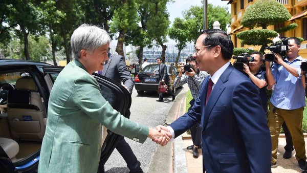 Deputy PM, FM Bui Thanh Son, Australian FM Penny Wong co-chair 7th Foreign Ministers' Meeting in Hanoi