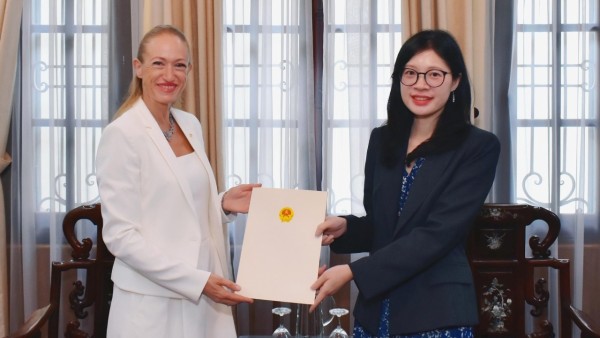 Consular acceptance granted to new Italian Consul General in Ho Chi Minh City