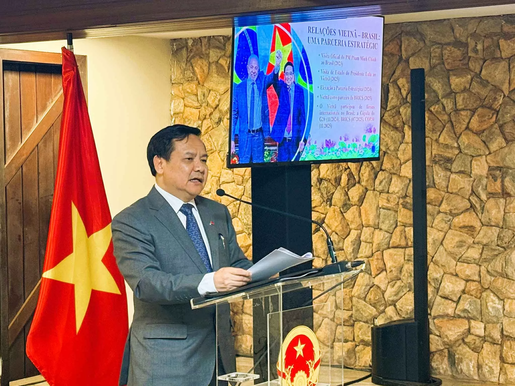 Vietnam Embassy in Brazil holds press conference celebrating 80th anniversary of August Revolution and National Day 2/9