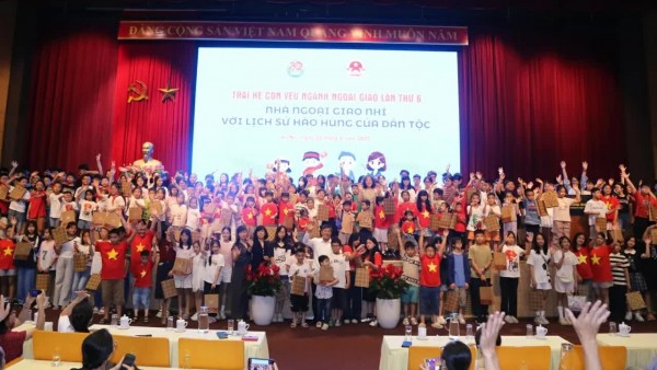 6th 'I love diplomacy' summer camp: Young diplomats with the nation’s heroic history