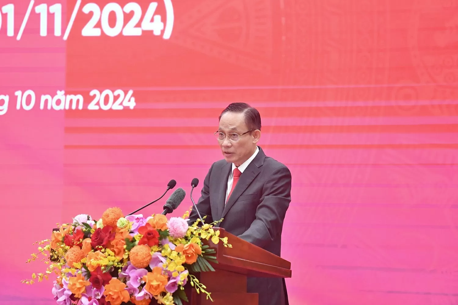 The Party's external affairs in Vietnam's revolutionary process