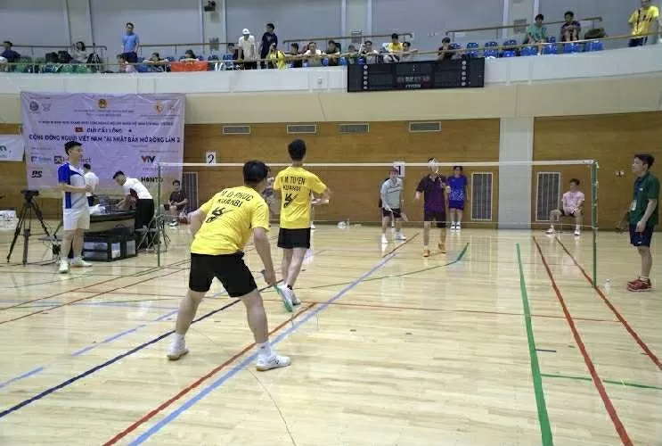 Vietnamese community in Japan organizes badminton tournament celebrating National Day