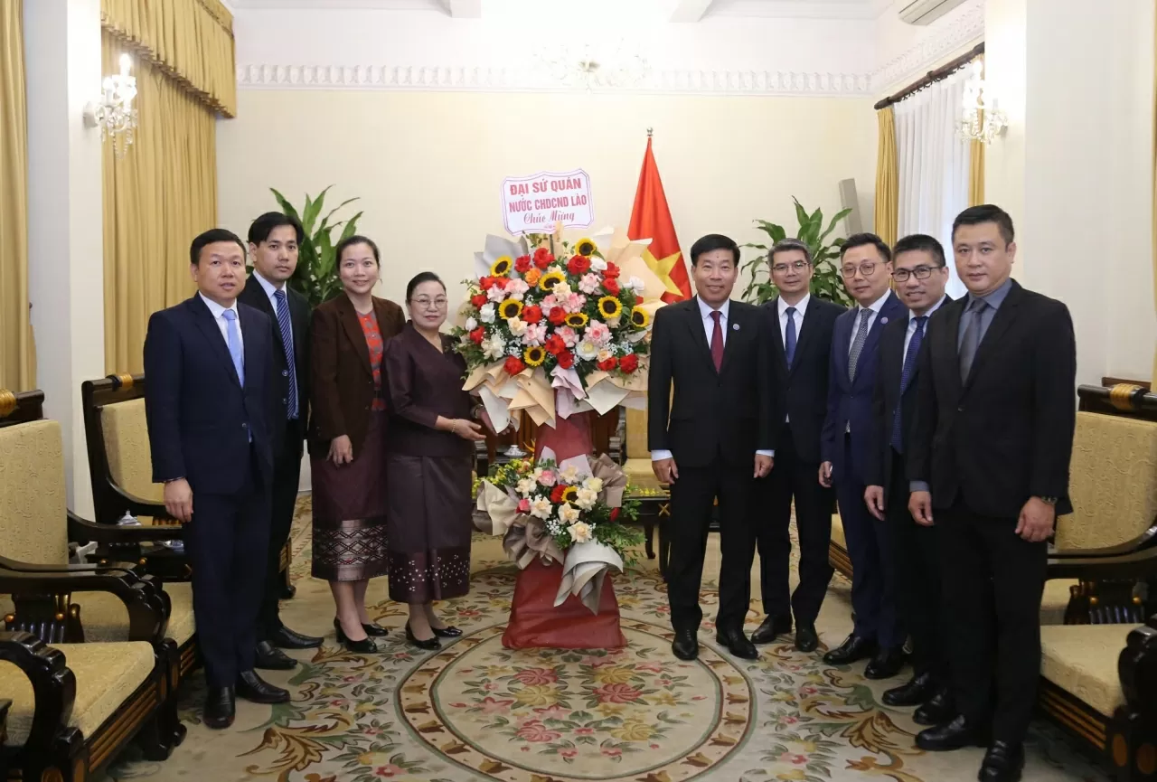 Embassy of Laos congratulates Vietnam on 80th anniversary of National Day and Vietnamese Diplomacy