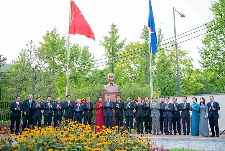 Cultural diplomacy: A “soft power weapon” that touches the hearts of international friends Cultural diplomacy: A “soft power weapon” that touches the hearts of international friends