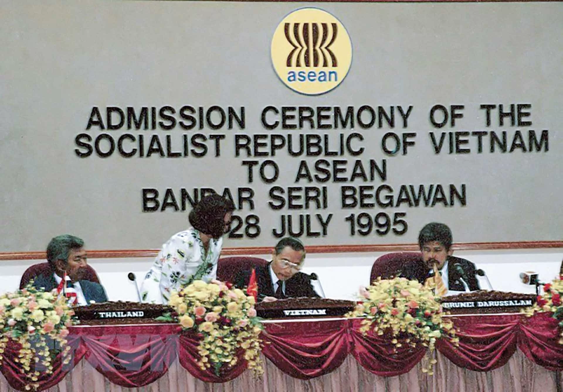80 years of Vietnamese diplomacy: A glorious journey in the cause of national struggle, defense, and nation-building