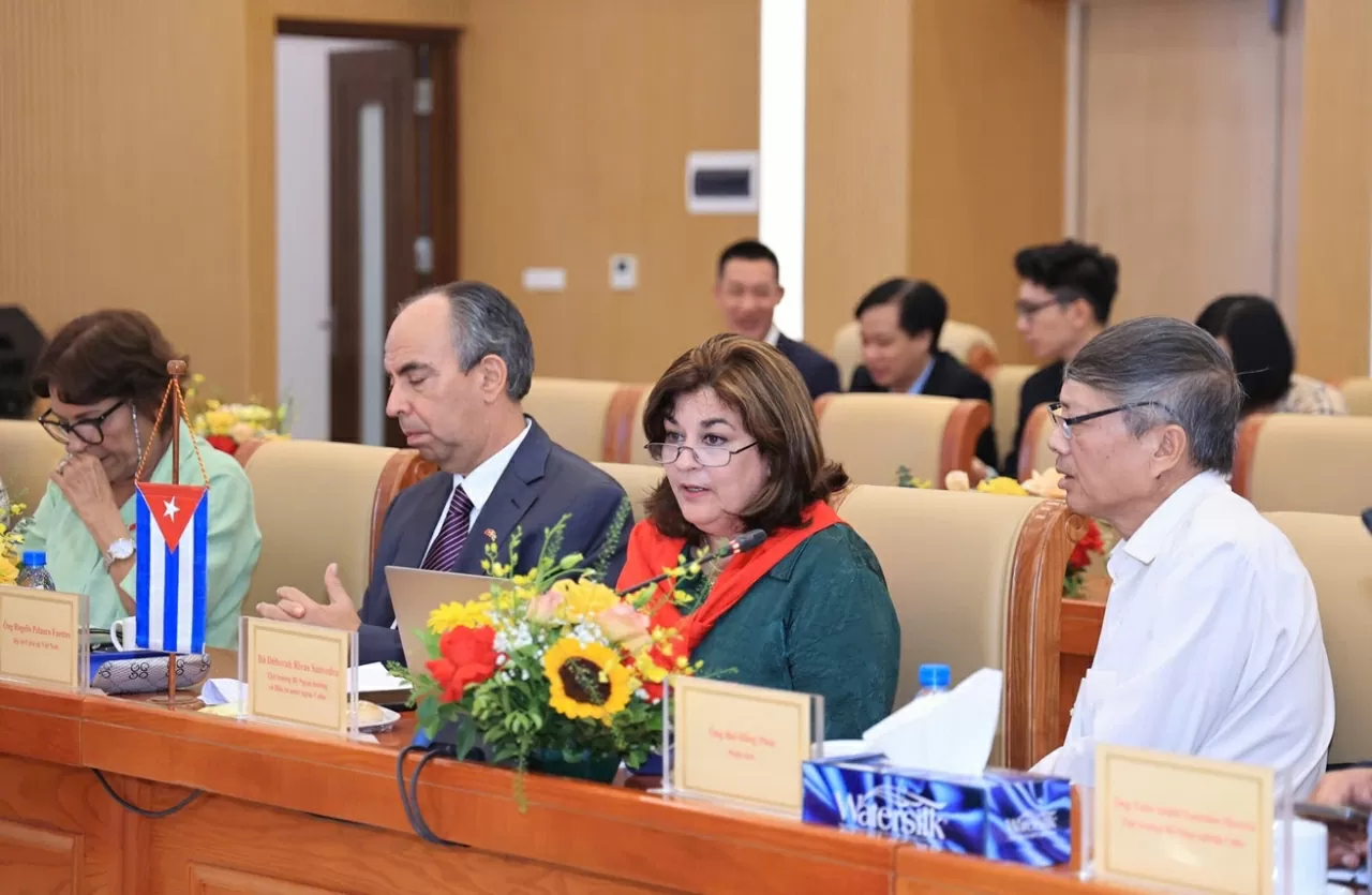 Creating new momentum, deepening comprehensive Vietnam-Cuba cooperation Creating new momentum, deepening comprehensive Vietnam-Cuba cooperation