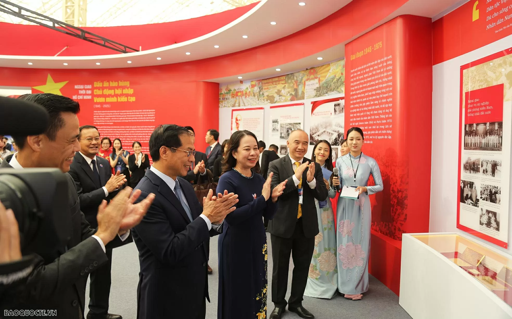 Party and State Leaders, foreign diplomats visit Ministry of Foreign Affairs Exhibition Space Party and State Leaders, foreign diplomats visit Ministry of Foreign Affairs Exhibition Space
