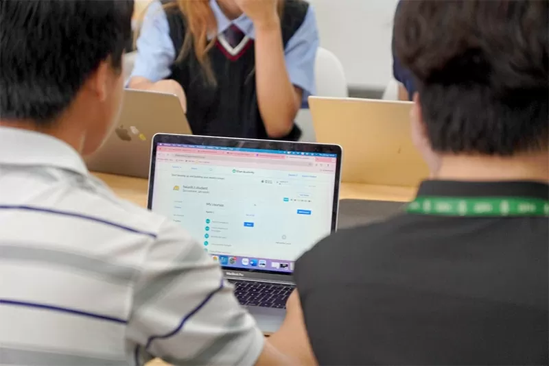 Khanmigo and its pioneering role in the AI education era Khanmigo and its pioneering role in the AI education era