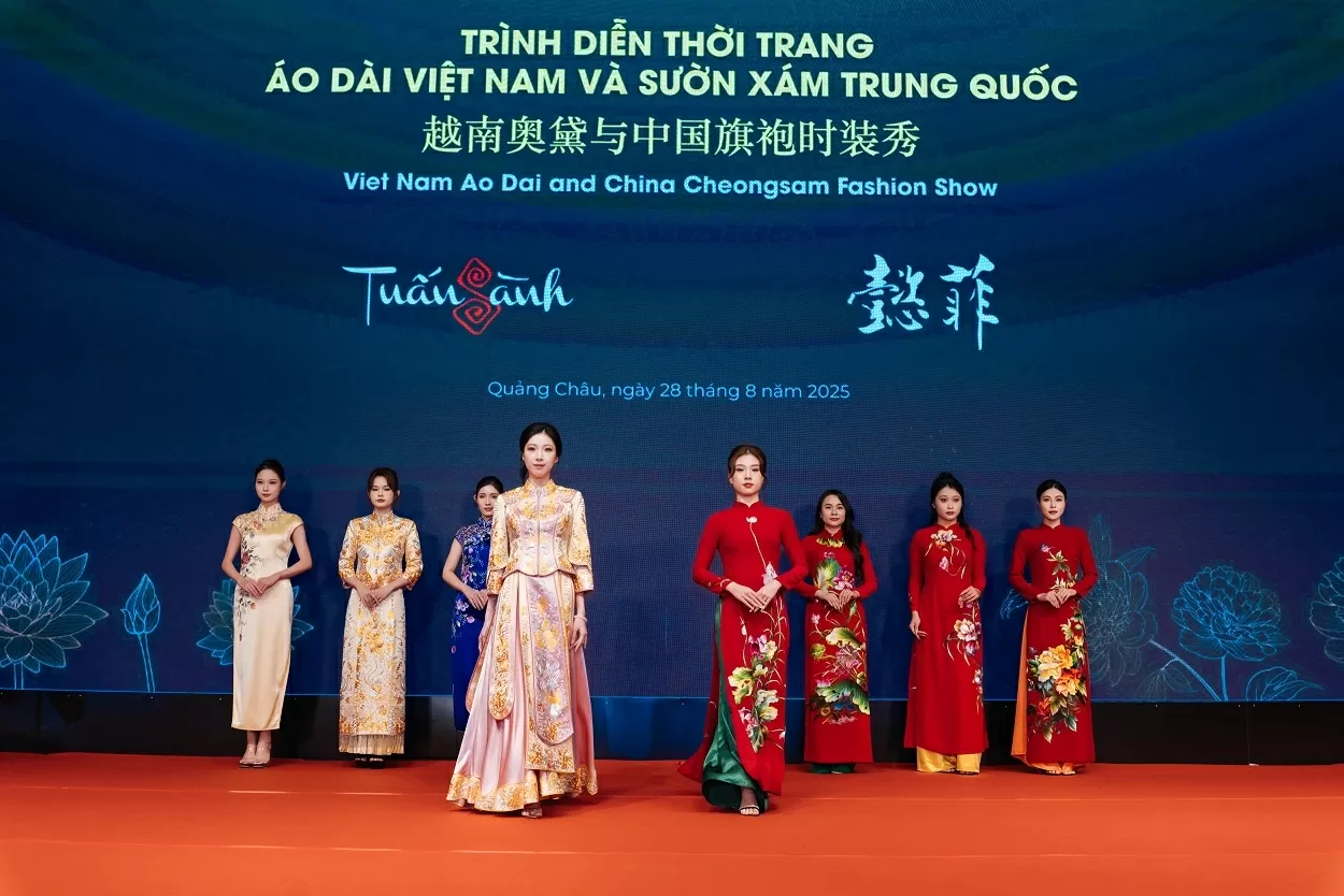 Vietnamese Ao Dai meets Chinese Qipao in Guangzhou, China