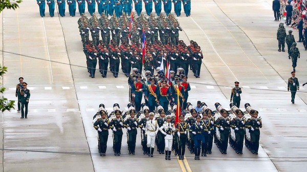 Observing Chinese, Russian, Laotian, and Cambodian soldiers at National Day parade rehearsal