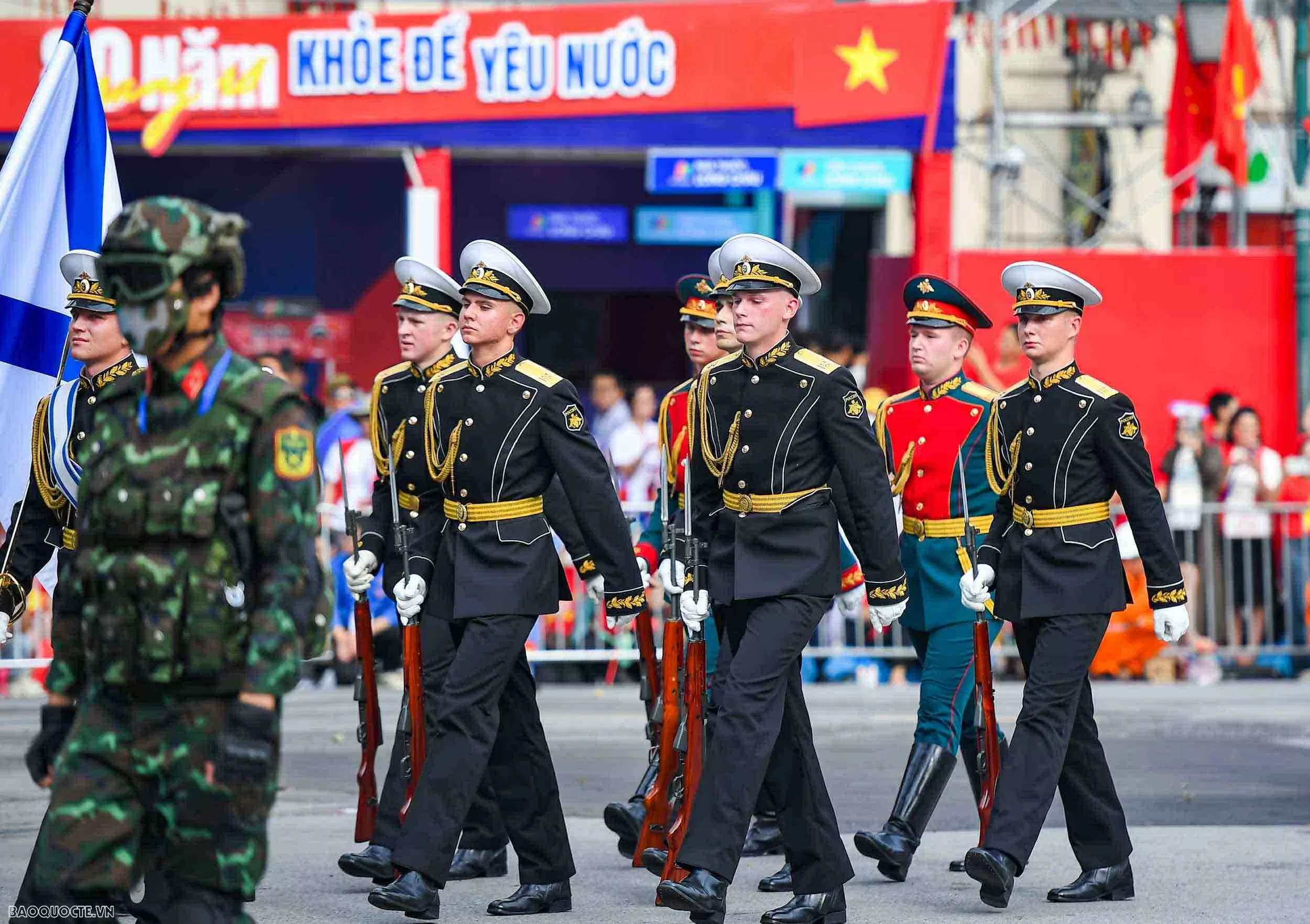 Observing Chinese, Russian, Laotian, and Cambodian soldiers at National Day parade rehearsal
