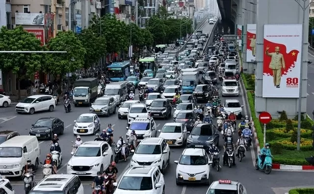 Starting July 1, 2026, LEZ rules will apply within Ring Road 1. From January 1, 2028, the zones will extend to cover areas inside Ring Road 2. (Photo: VNA)