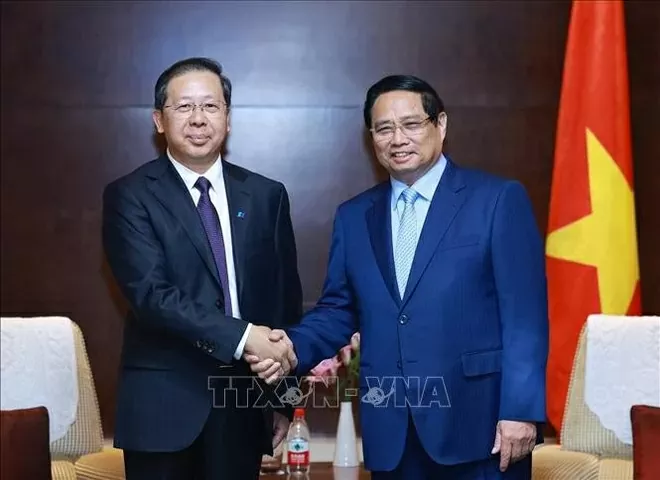 PM Pham Minh Chinh works with leaders of leading Chinese groups in Tianjin PM Pham Minh Chinh works with leaders of leading Chinese groups in Tianjin
