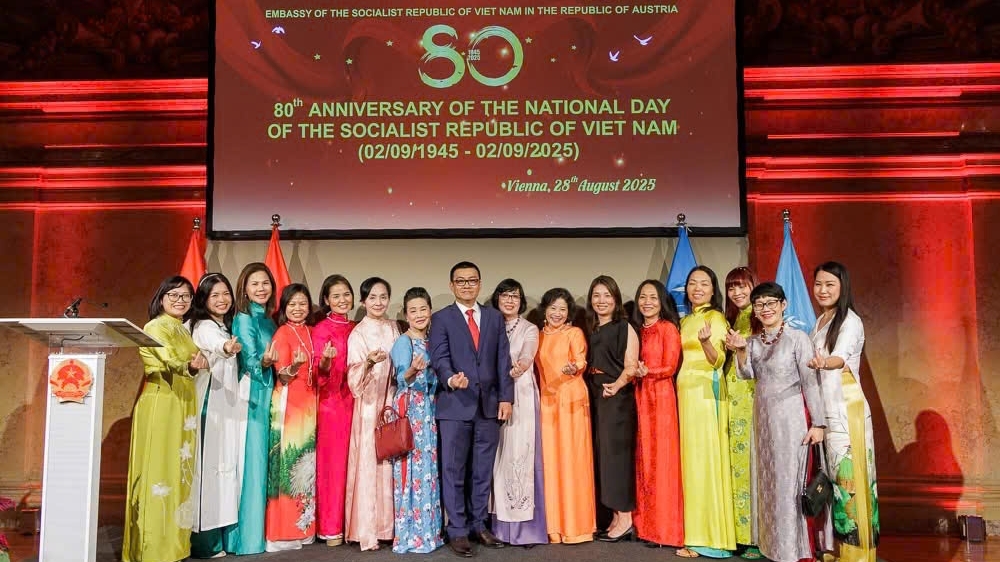 80 years of National Day:  Austria celebration marks with a burst of colours, sounds, and culture